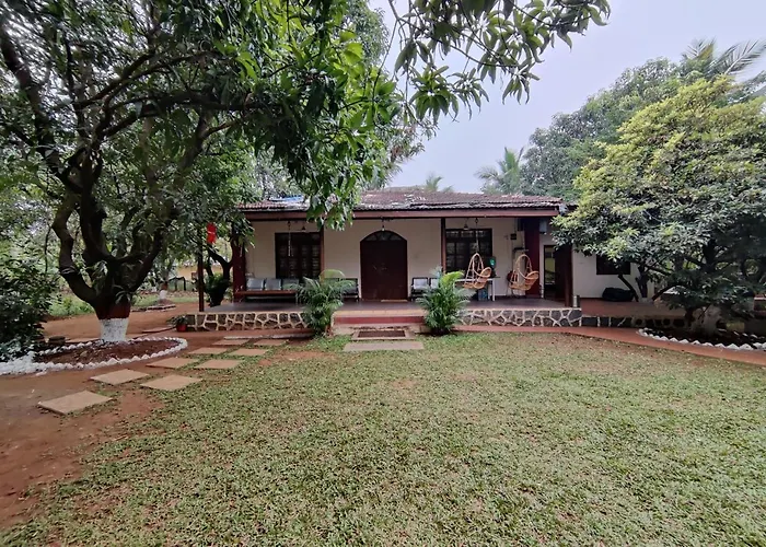 Misty Courtyard By Spicy Mango Hotel Karjat