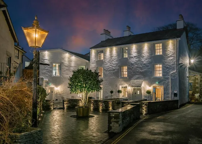 The White House - Off-Site Health Club & Spa 2 Minute Walk Away Bowness-on-Windermere