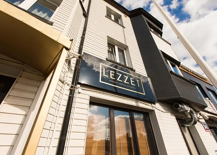 Lezzet Pg B&B &Turkishrestaurant Varşova