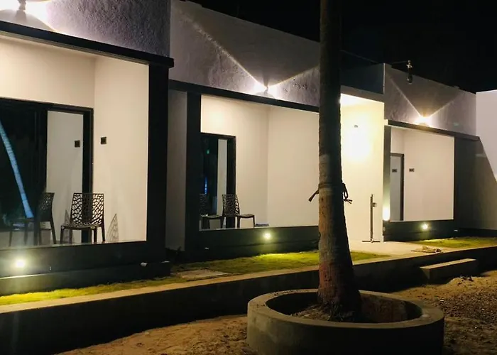 Mayekar'S Holiday Home, Chivla Beach, Malvan