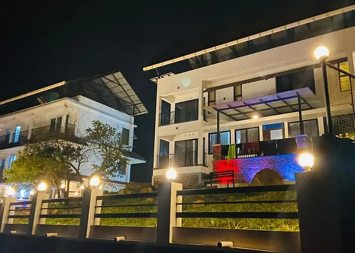 Hill Monk - Whispering Mist Hotel Vagamon