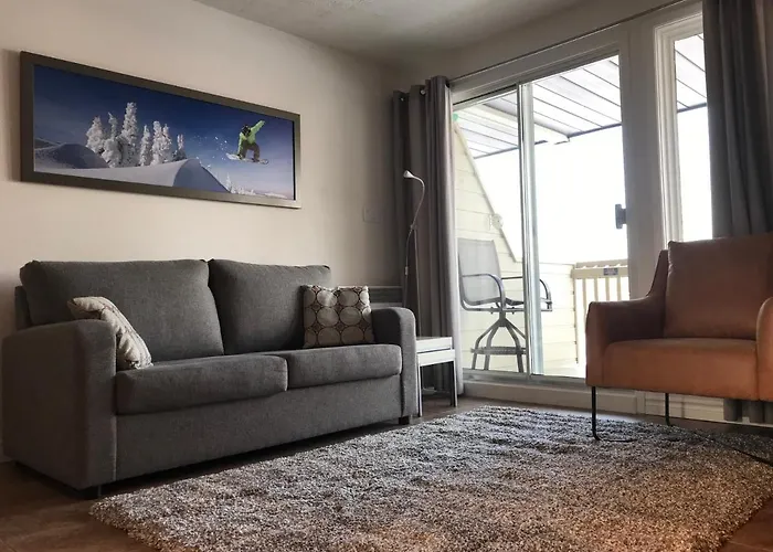 Magog Waterfront Condo