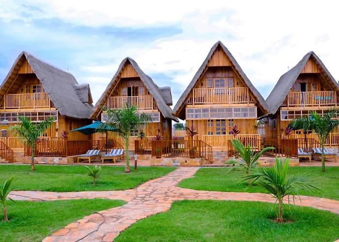 Pelican Lodge & Marina Entebbe