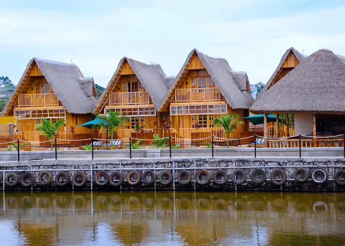 Pelican Lodge & Marina Entebbe