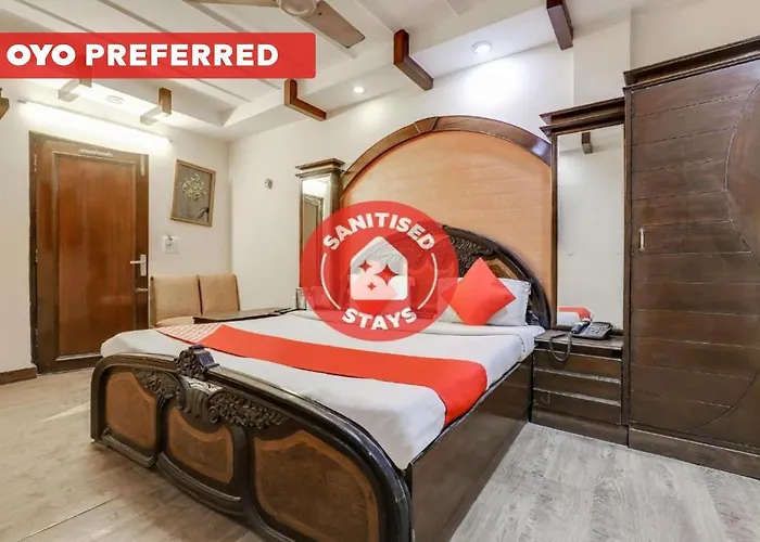 Oyo 27156 Roma Dx Hotel New Delhi
