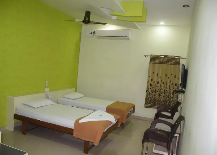 Hotel Uma Executive Lodging Nanded