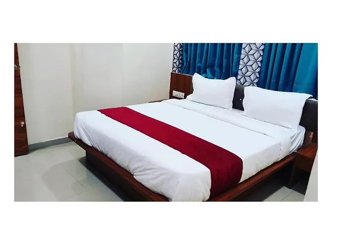 Hotel Red Rose Vadodara