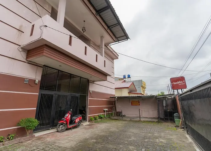 Vandolia Guest House Medan Redpartner