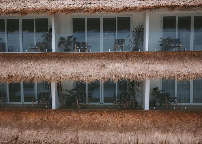 Legends Beachfront Resort Pecatu