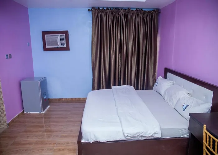 Emmy Hotels & Suites Lekki