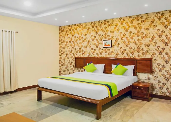 Treebo Kumily Gate Thekkady Hotel