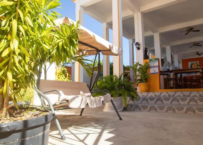 St. James Guesthouse Roseau