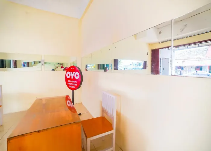 Oyo 90821 Gajah Mada Guest House Syariah Medan