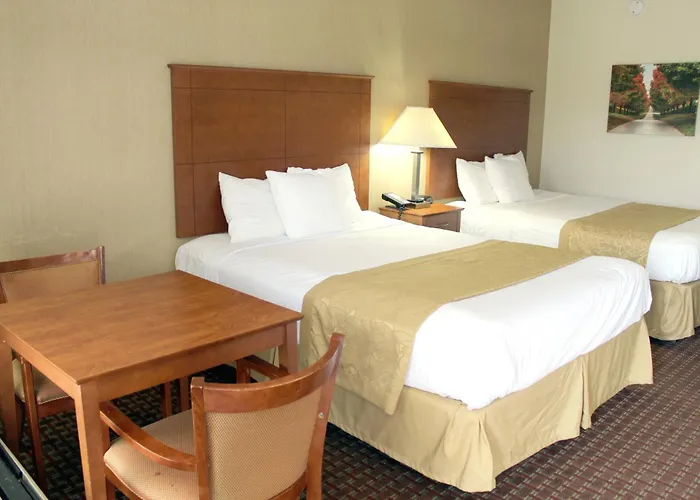 Baymont By Wyndham Franklin Hotel