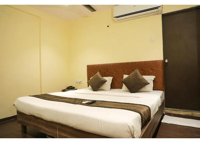 Hotel Pub Street Inn Navi Mumbai