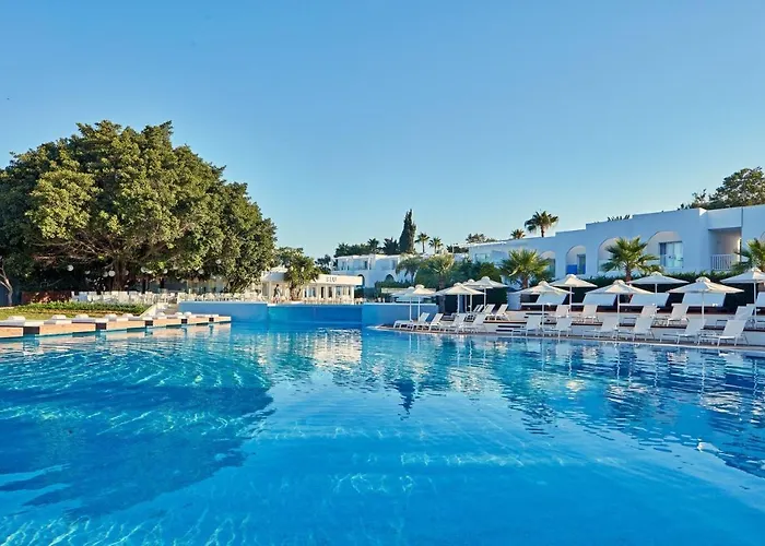 So Nice Beach Resort Agia Napa