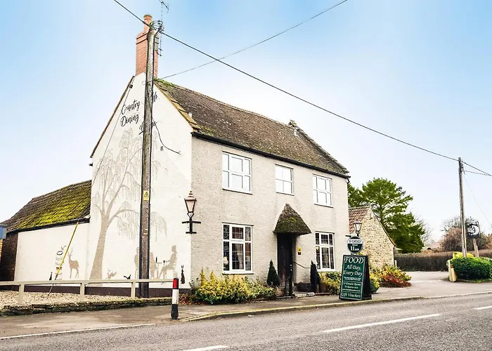 The Half Moon Inn And Country Lodge Yeovil