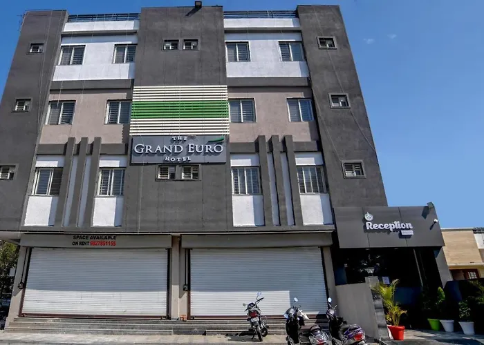 Treebo Grand Euro Pipliyahana Square Indore