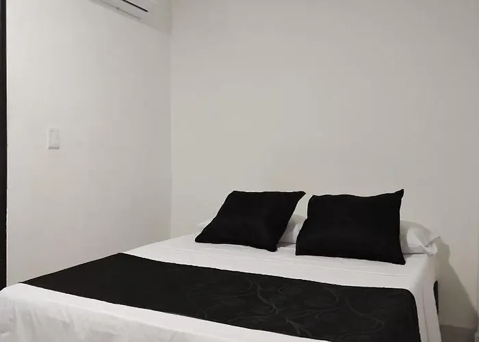 Hotel Black & White Cali
