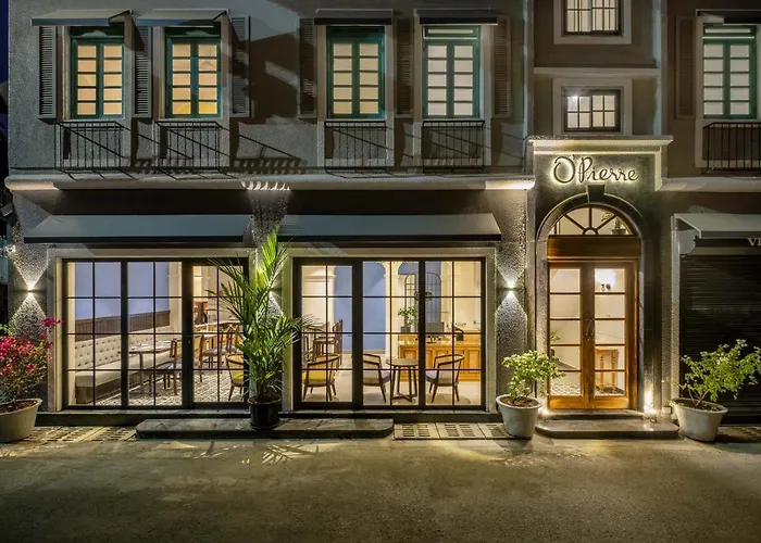 O Pierre - Fontainhas Hotel Panaji
