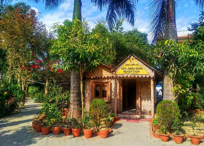 Eden Jungle Resort Sauraha