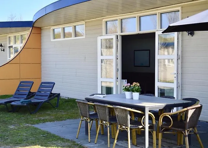 Bungalow 10 Personen s-Gravenzande