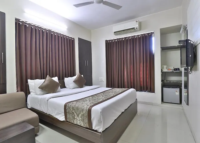 Hotel Nova Vatika Surat
