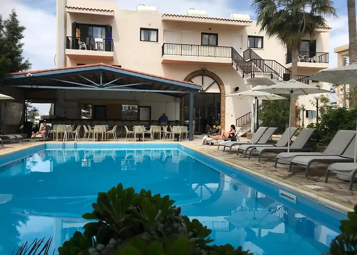 New York Plaza Hotel Apartments Paphos