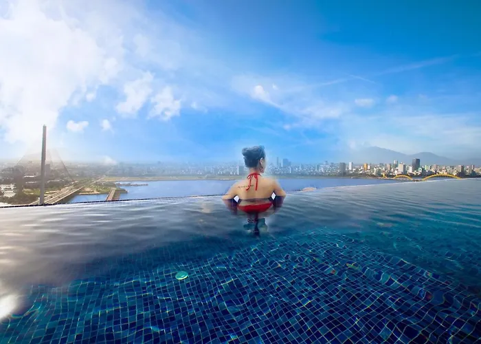 Fivitel Da Nang Hotel