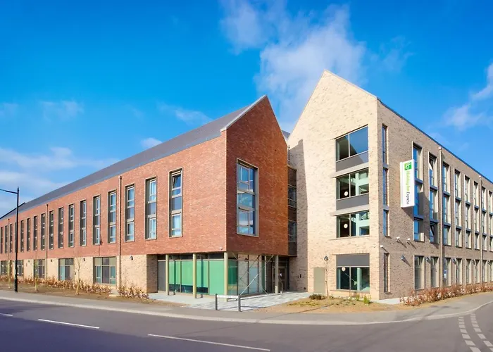 Holiday Inn Express Cambridge West - Cambourne By Ihg