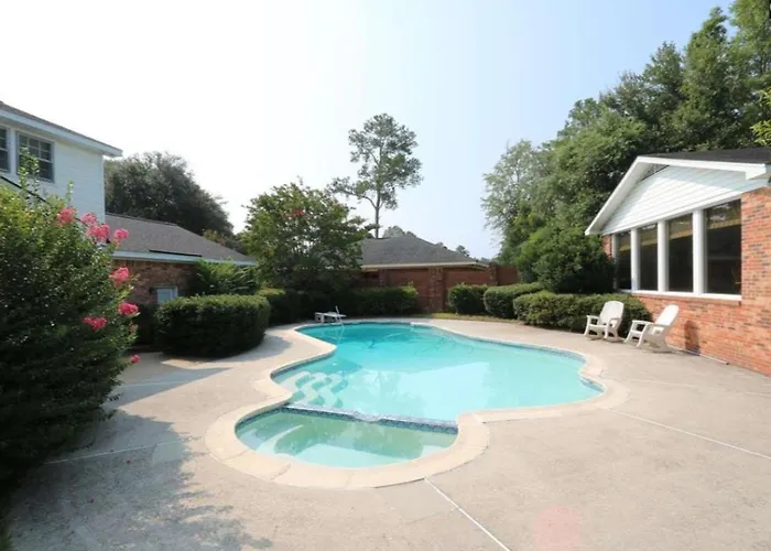 Welcome To Columbia!-Enjoy This Tranquil Space
