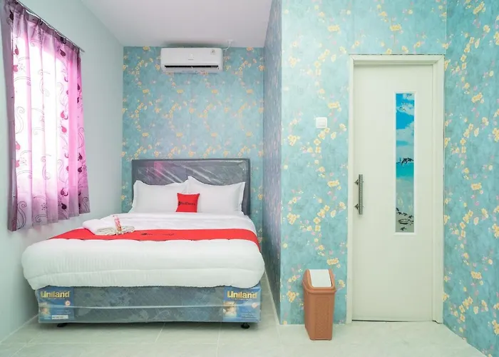 RedDoorz Plus near ITC Cempaka Mas 2 Jakarta