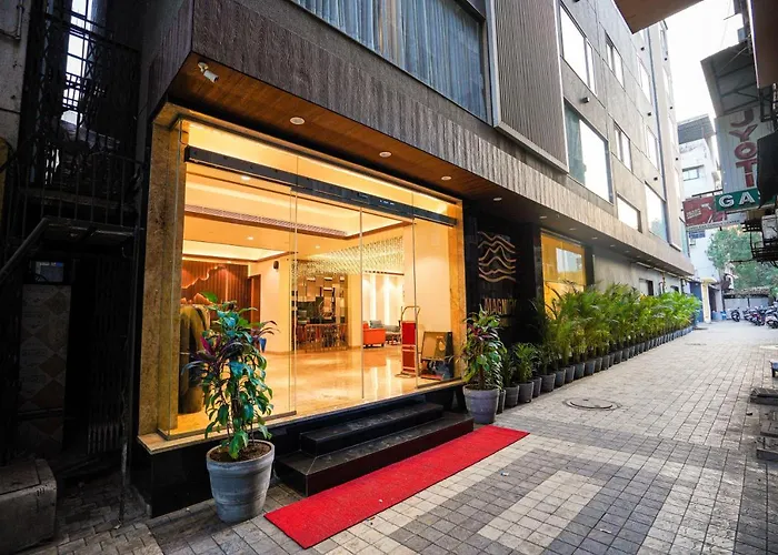 Hotel El Magnifico Surat