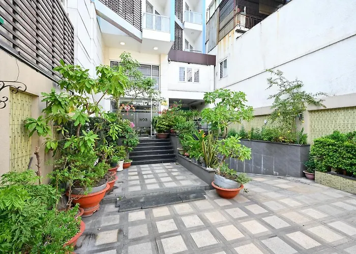Quang Hoa Airport Hotel TP. Hồ Chí Minh