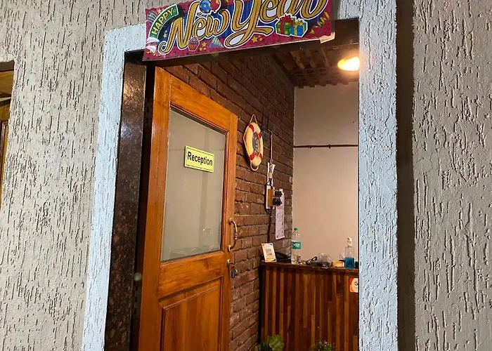 Galaxy Residency, Panchgani - Mtdc Approved Bed & Breakfast