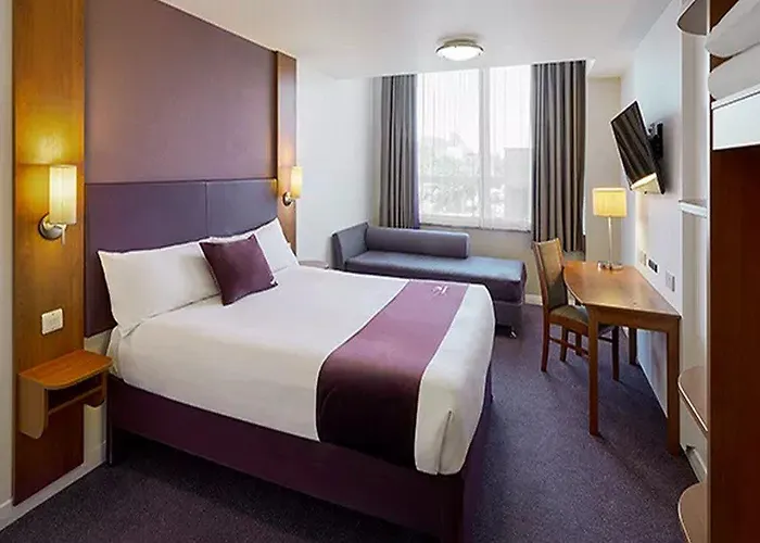 Premier Inn Premier Inn Wolverhampton City Centre