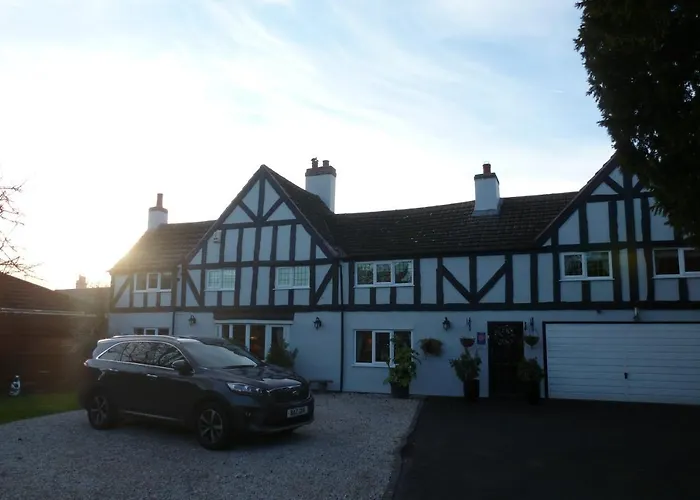 Newark Lodge Guest House
