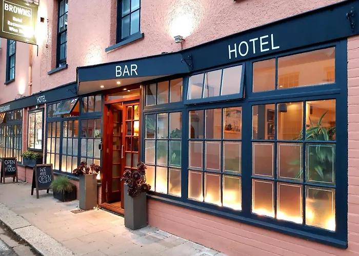 Browns Hotel Dartmouth
