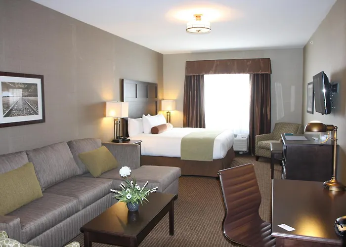 Best Western Plus Okotoks Inn & Suites