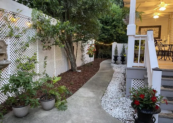 Bama Bed And Breakfast - Chimes Suite Tuscaloosa