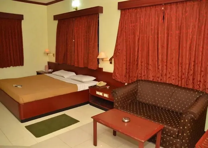 Kvr Guest House Villupuram