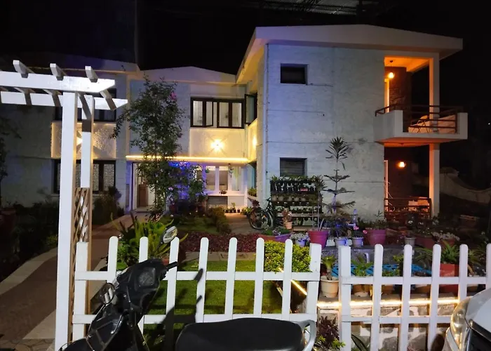 Hotel Seven Roads Kodaikanal