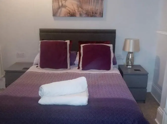Lea Hurst B & B Bournemouth