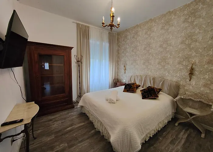 Romeo & Juliet Non-Hotel Verona