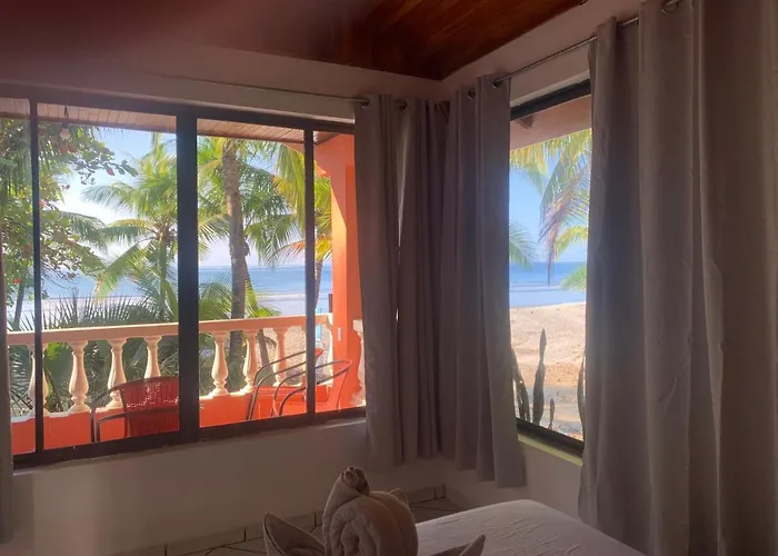Beach Front Bahia Sámara