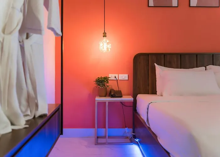 C O R O N A Hanoi House