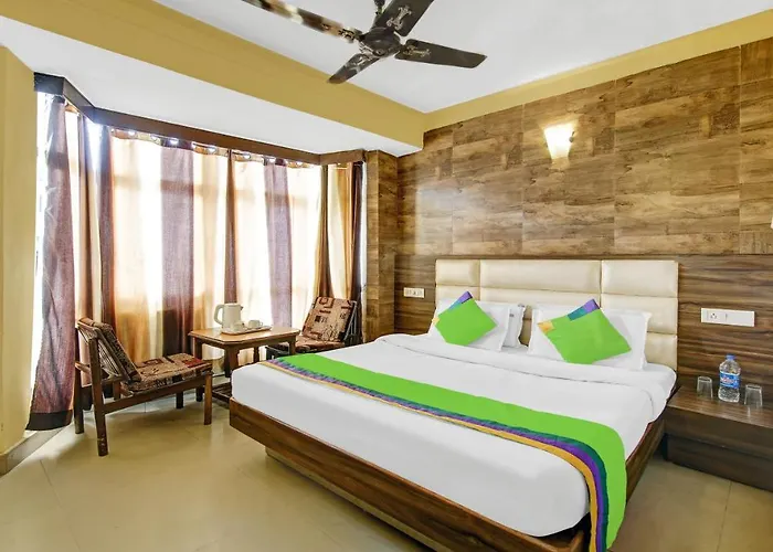 Itsy Hotels Amrita Raghunath Bazaar Jammu