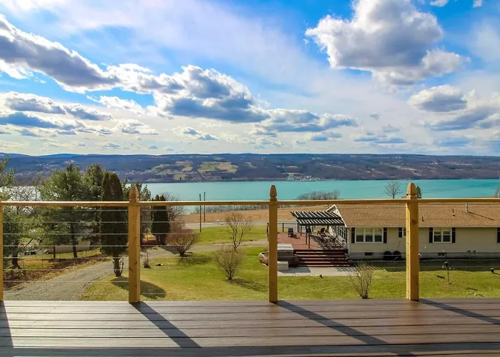 Seneca Lake Getaway Burdett