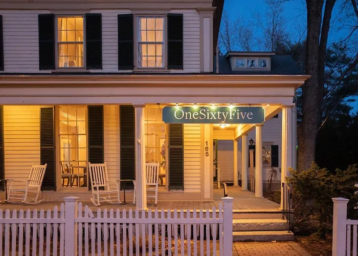 Onesixtyfive, The Inn On Park Row Brunswick