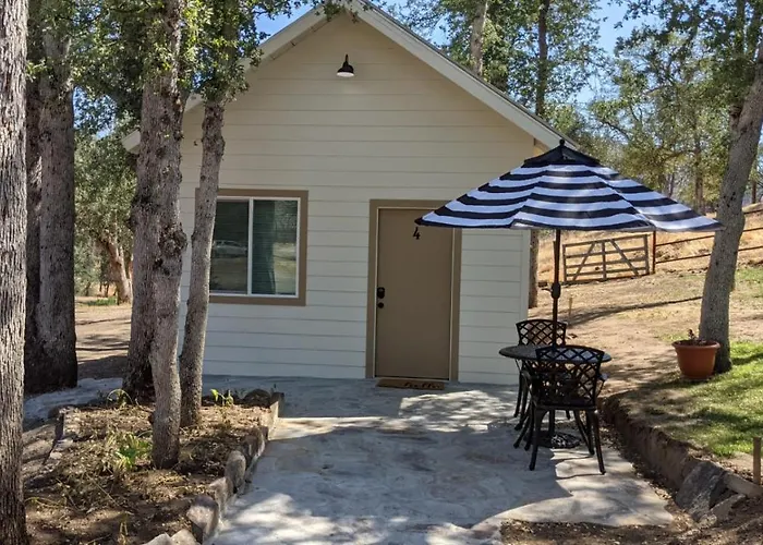 Clingan'S Junction Cottage #4 Yokuts Valley 